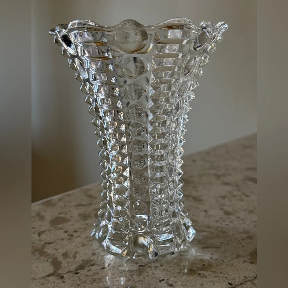 Vintage 1950’s~Small~Clear~Anchor Hocking~Indiana Glass~ Mayflower~Vase~G21
